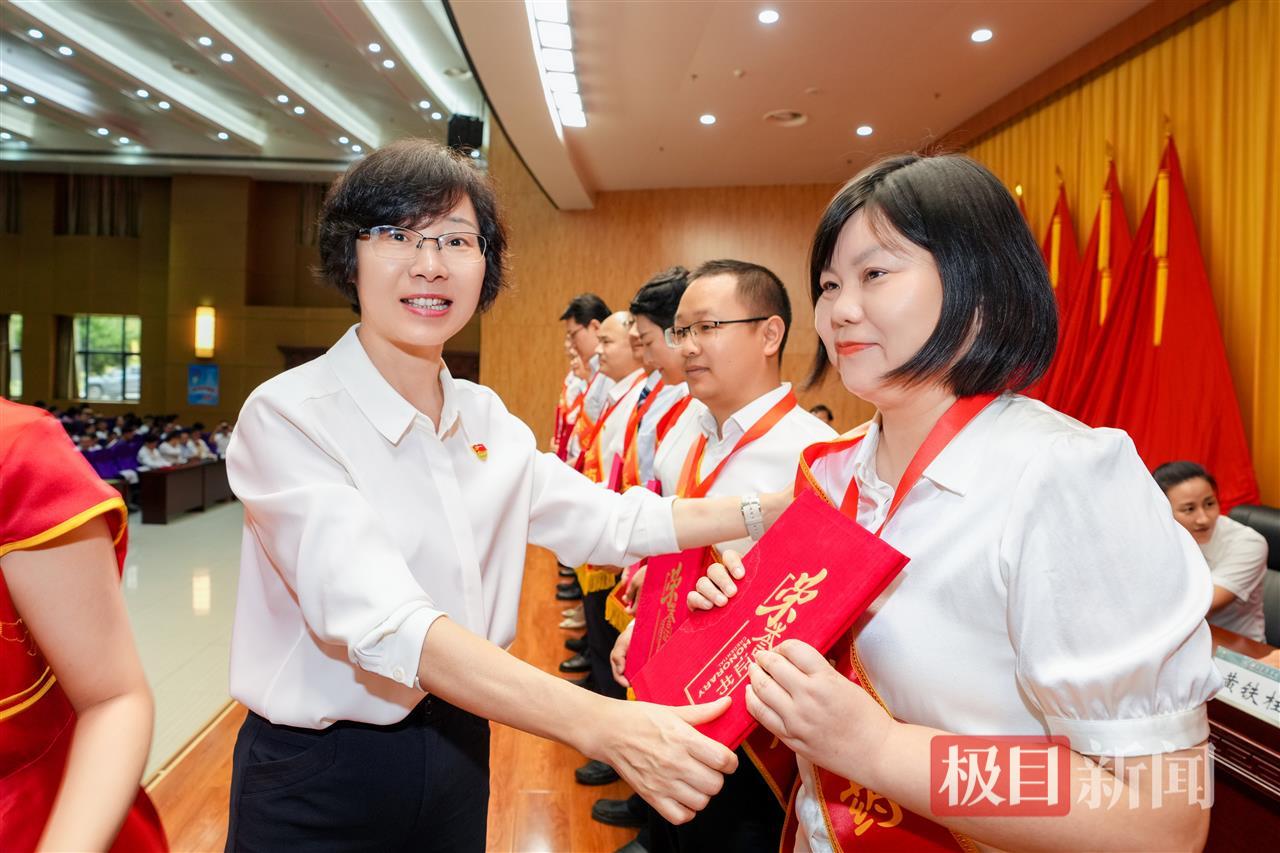 思政2.png 思政2.png