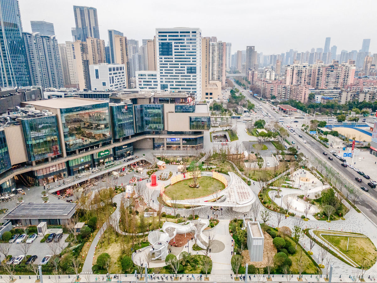 滨江天街口袋公园1.jpg 滨江天街口袋公园1.jpg