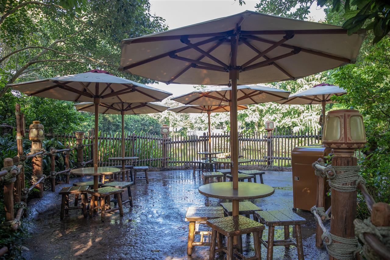 游客4.jpg 游客4.jpg