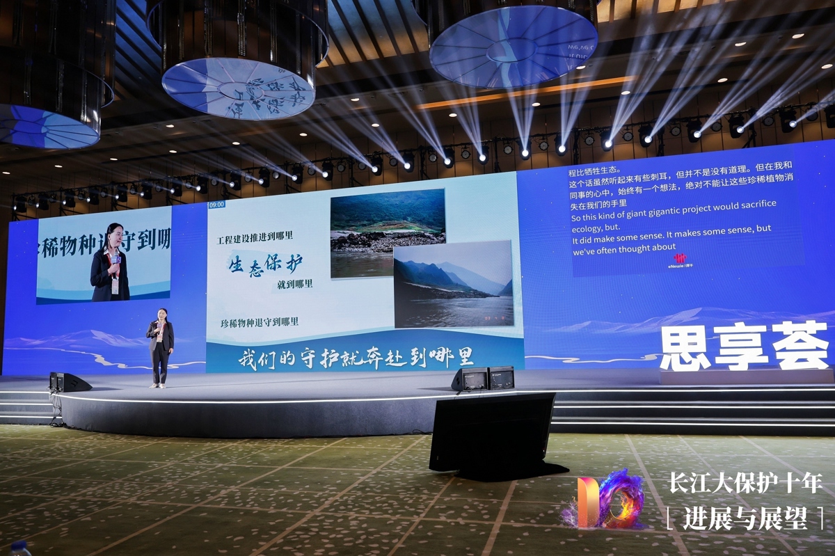 黄桂云1.jpg 黄桂云1.jpg