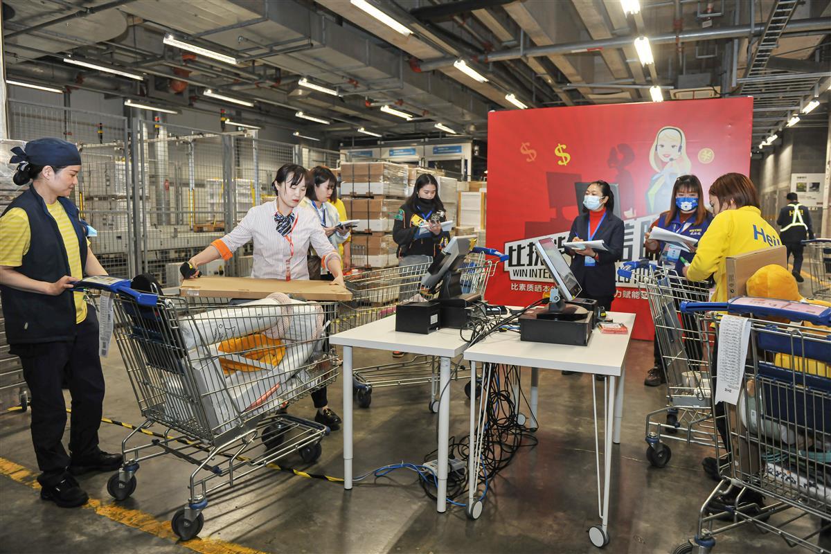 比素质晒本领技显英雄城,聚力赋能武汉硚口现代商贸业 | 极目新闻