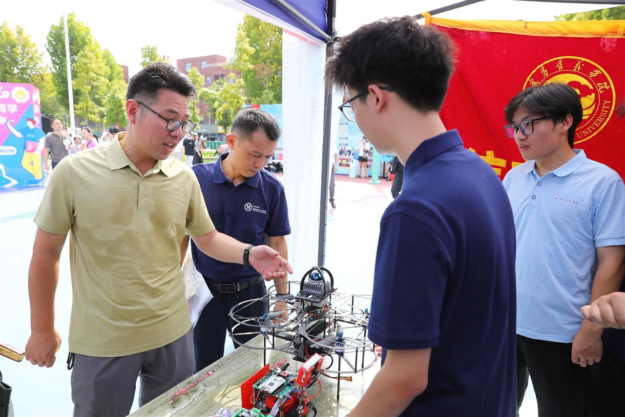 QQ图片20250906123046.jpg QQ图片20250906123046.jpg