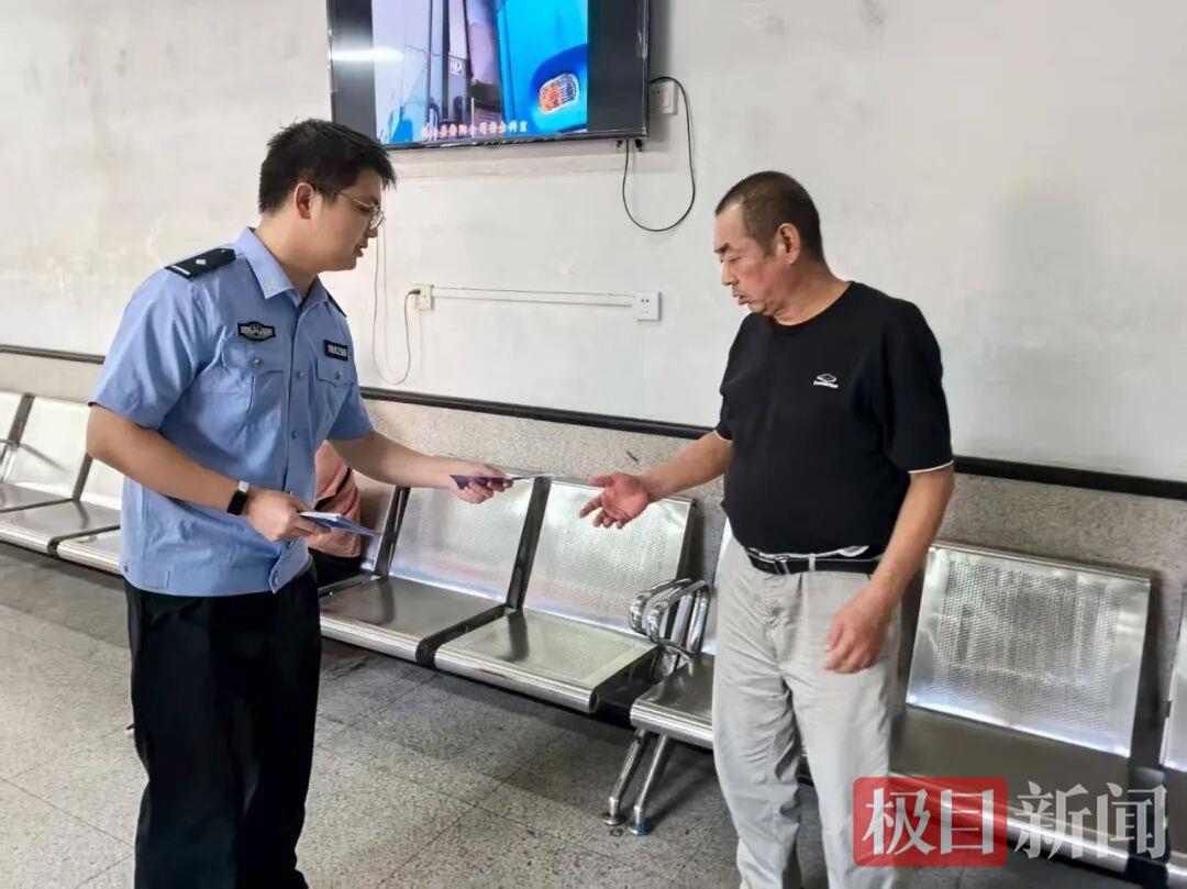 F378FAAF2B734FCEE304EA14A4F1C323.jpg F378FAAF2B734FCEE304EA14A4F1C323.jpg