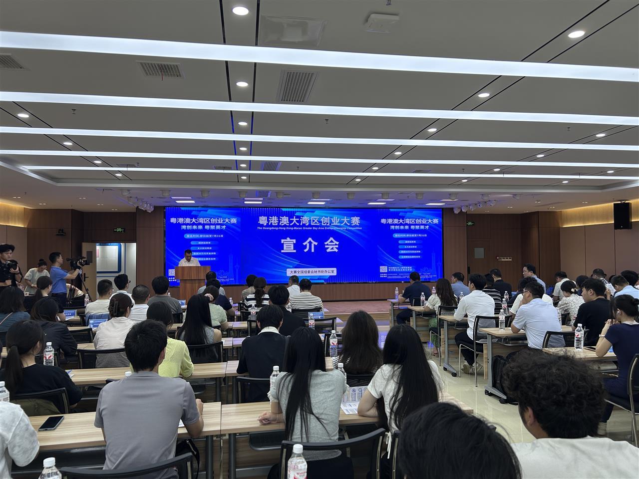 IMG_2882.JPG IMG_2882.JPG