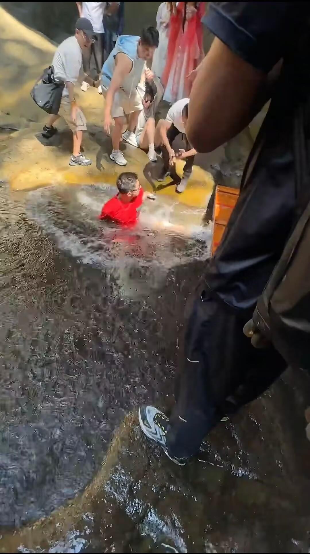 张继科1.jpg 张继科1.jpg