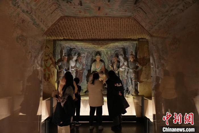 “何以敦煌”大展落幕：超30万中外游客“在上海，看敦煌” | 极目新闻