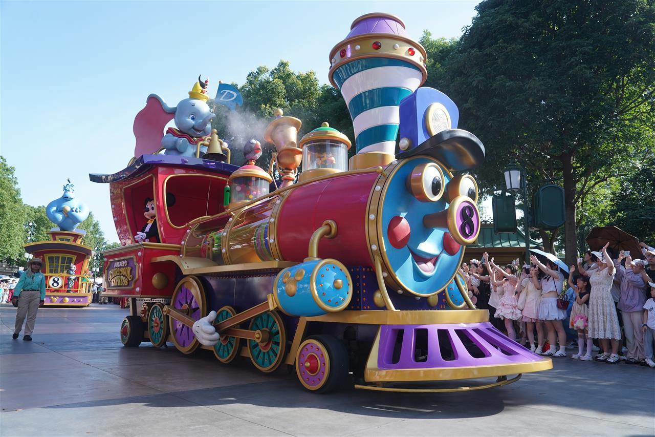 巡游.jpg 巡游.jpg