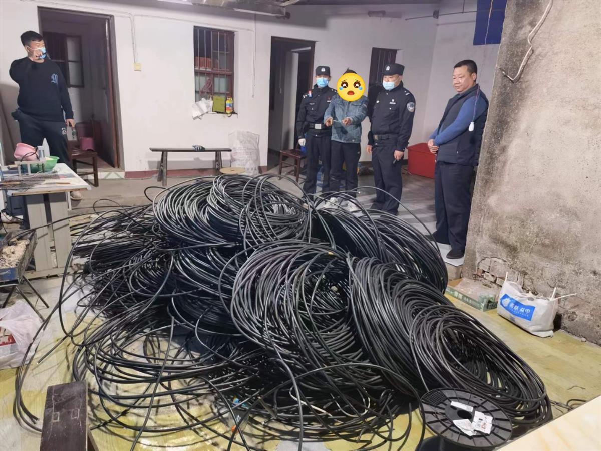 上午当工人下午偷电缆仙桃警方破获系列盗窃电缆案10起