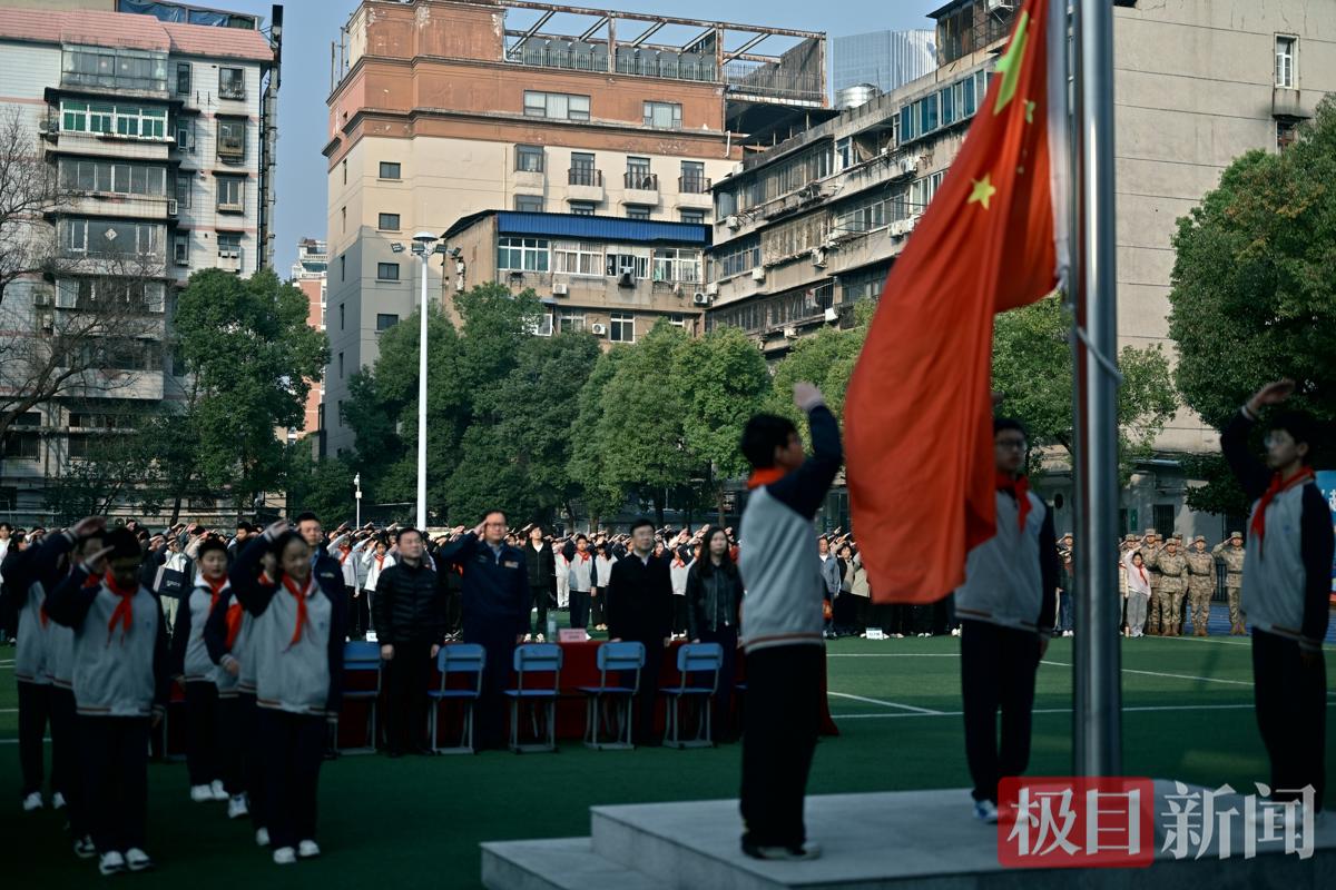 667cf5023e85314c40e7dba2b81824da.jpg 667cf5023e85314c40e7dba2b81824da.jpg