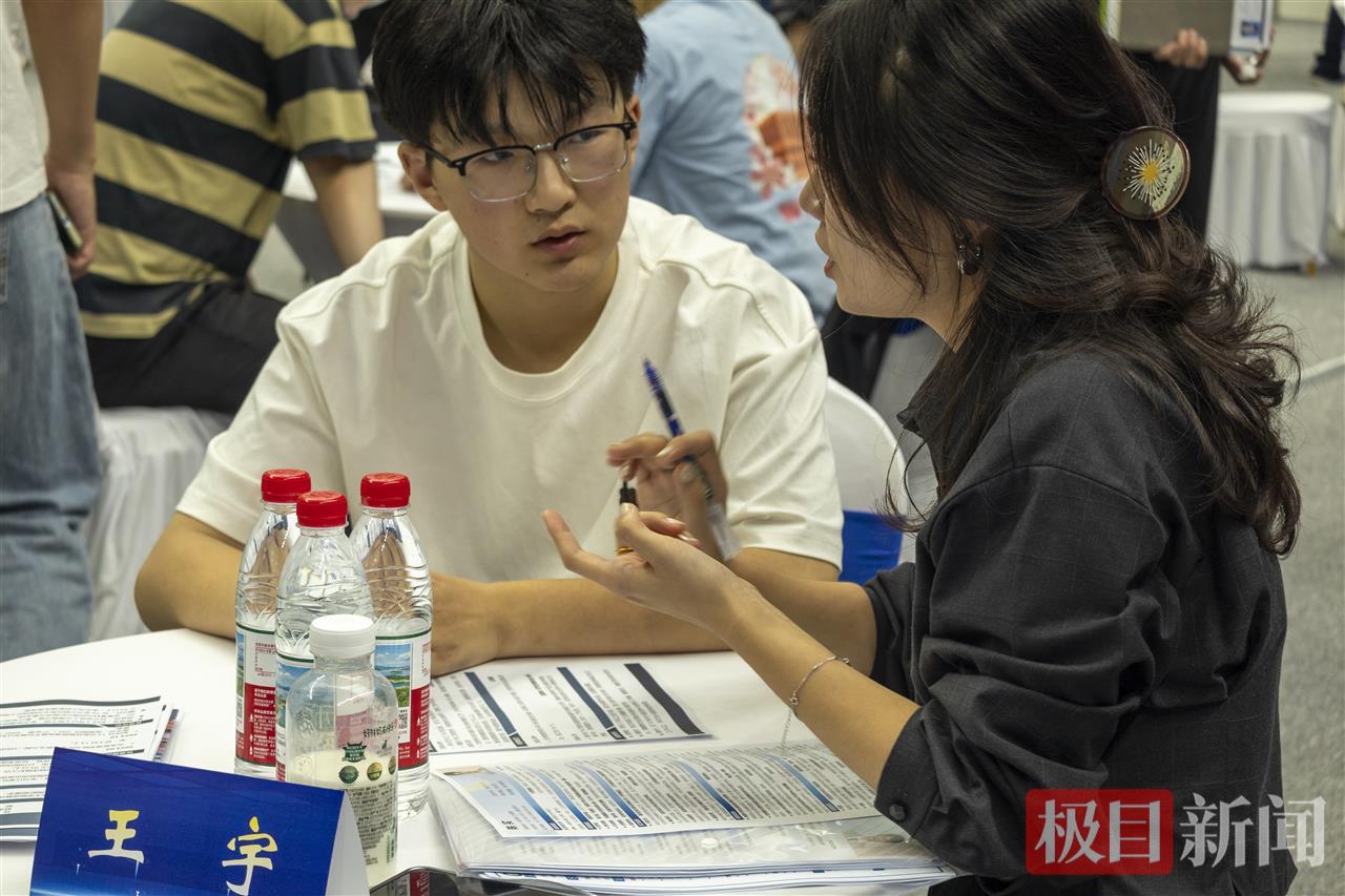  徐秋琳摄.jpg