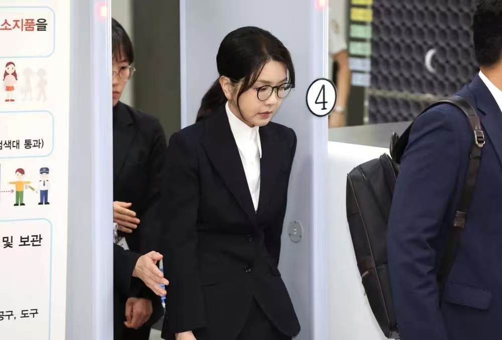 金建希.jpg