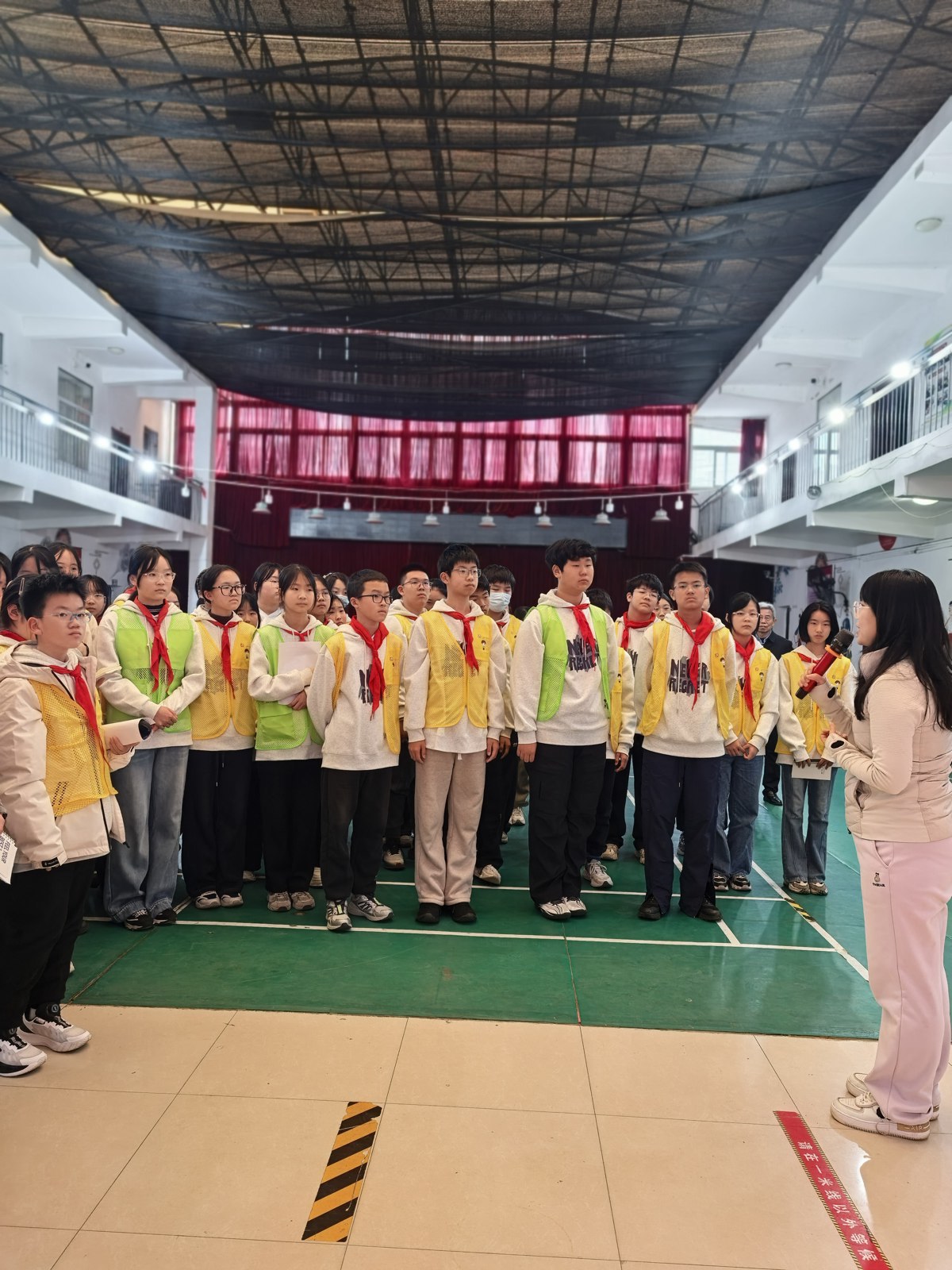 分小组采访5.jpg 分小组采访5.jpg