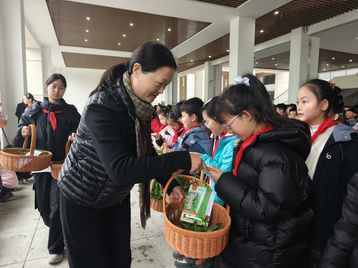 b0c63c7743a618b845d6257de9baba1f.jpg b0c63c7743a618b845d6257de9baba1f.jpg