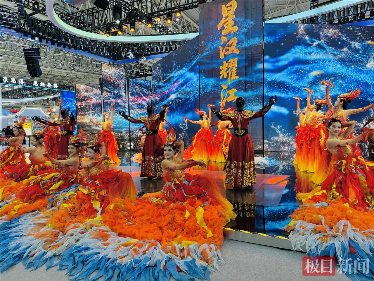 图为节目现场   摄影：范润昌.jpg