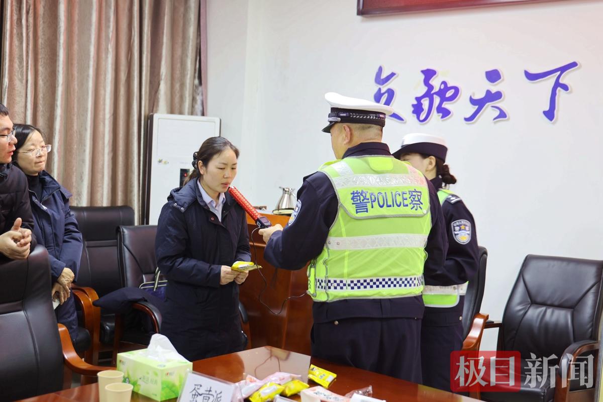 图4:互动体验现场。.JPG 图4:互动体验现场。.JPG