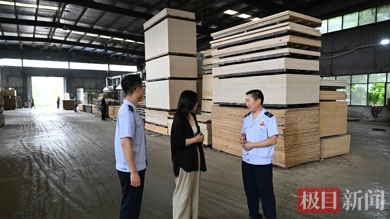 DSC_7696.JPG DSC_7696.JPG