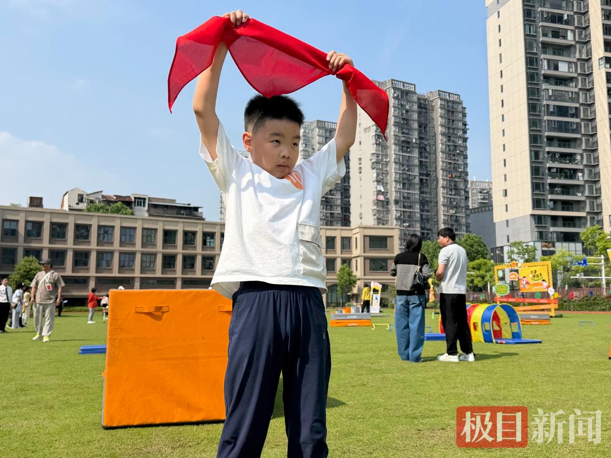 7593958f19ea3a4a7aa42dcc3378a883.png 7593958f19ea3a4a7aa42dcc3378a883.png