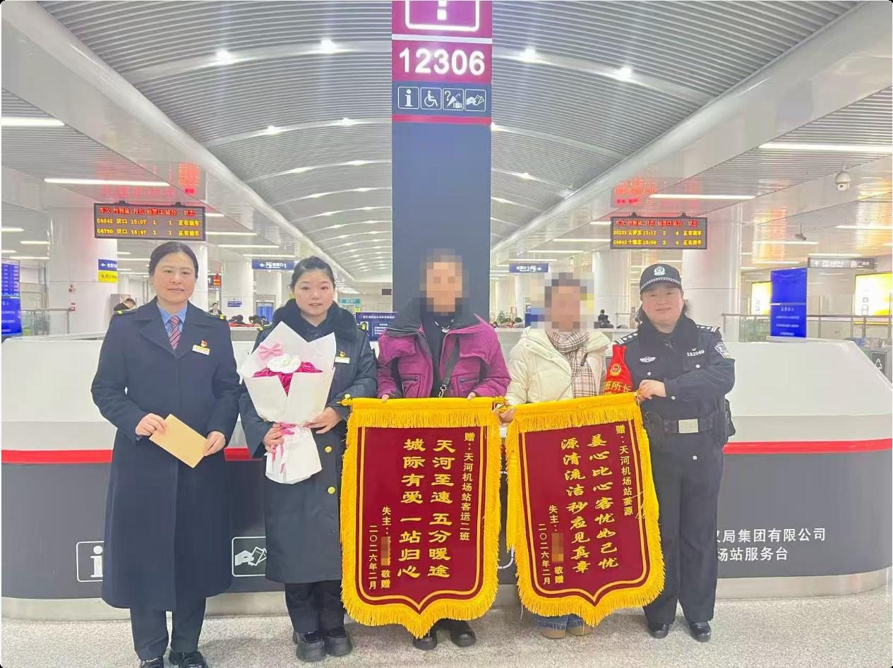 手提包.png 手提包.png