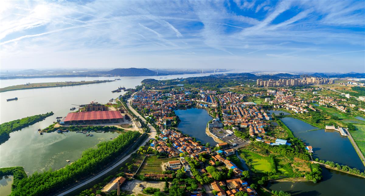 古镇在夕阳余晖映照下的格外美丽 籍鹏飞 摄金口史迹武汉江夏金口古称