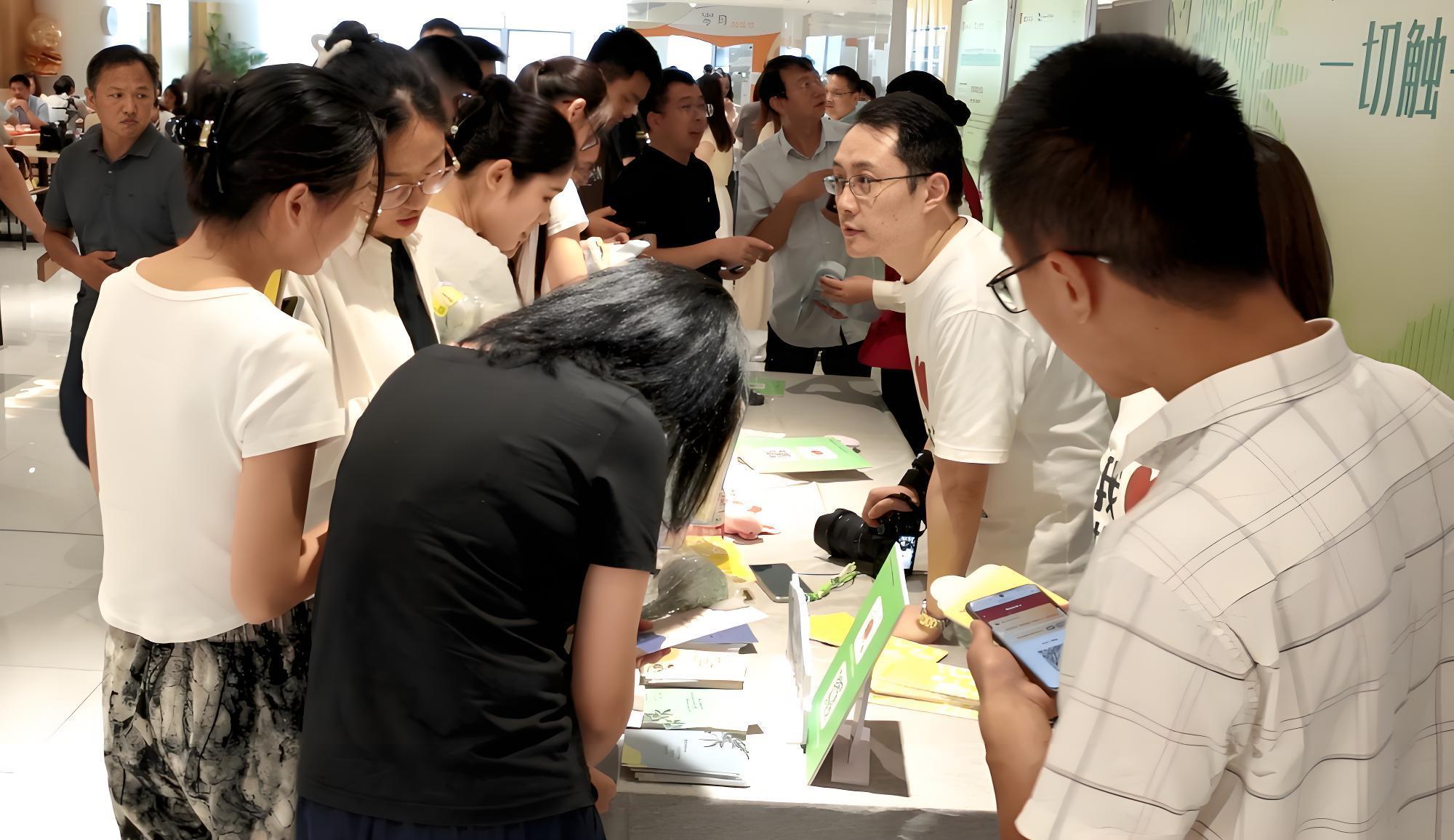 18b9b9000c0820191e1f33d7294aa1a8.jpg 18b9b9000c0820191e1f33d7294aa1a8.jpg