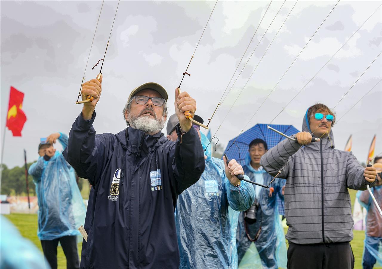 lh25092412.jpg lh25092412.jpg