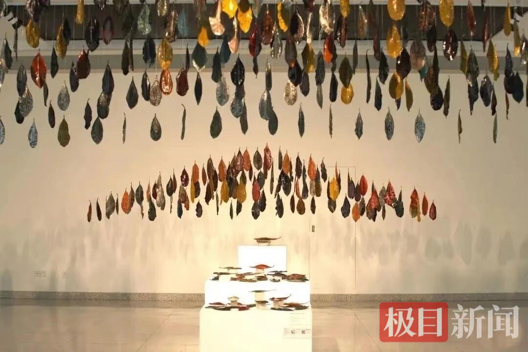 代表作品《漆树叶之百态 2010年》.jpg