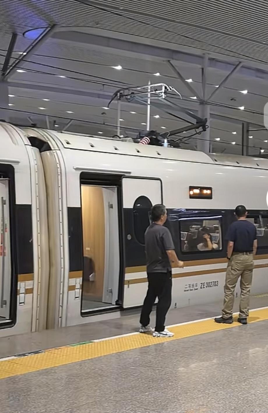 2DAE7B36517FA3958A52EC65347CAD95.jpg 2DAE7B36517FA3958A52EC65347CAD95.jpg