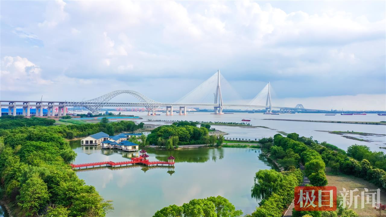 常泰长江大桥.jpg