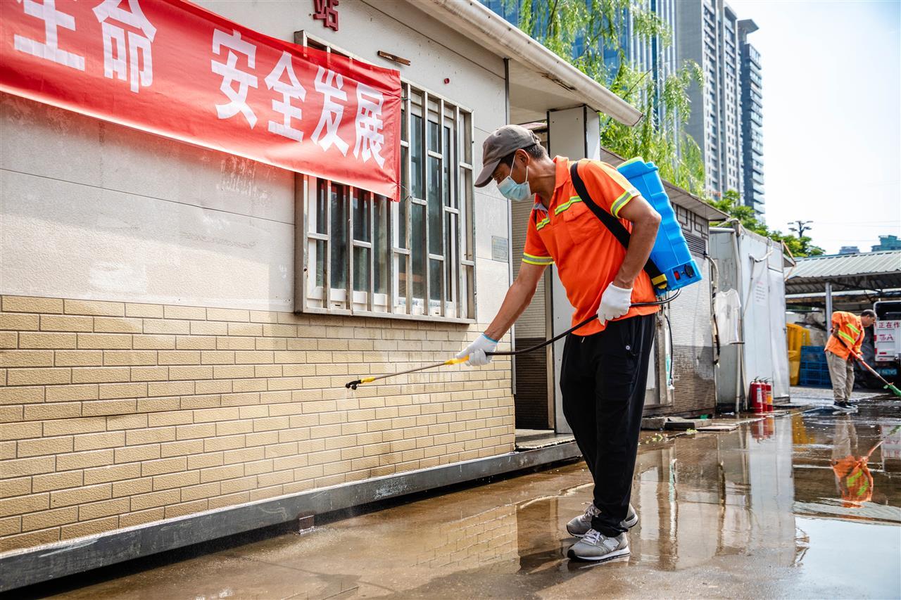 江汉区——环卫停保场消杀2.jpg