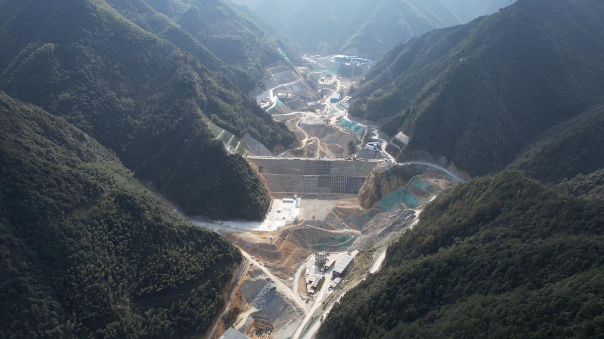 浙江松阳抽蓄电站下水库施工面貌。.jpg