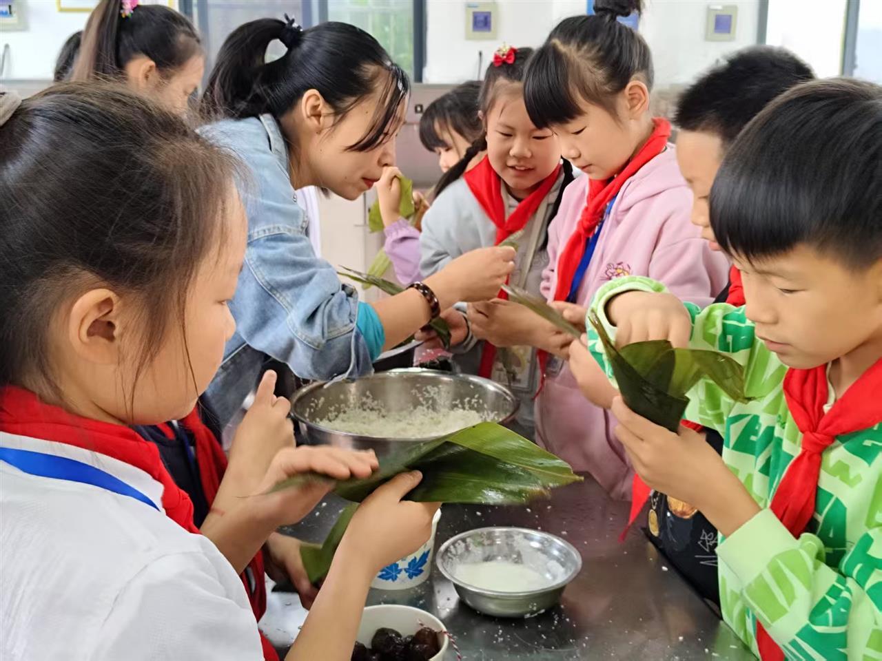 微信图片_20251013155352_465_15.jpg 微信图片_20251013155352_465_15.jpg