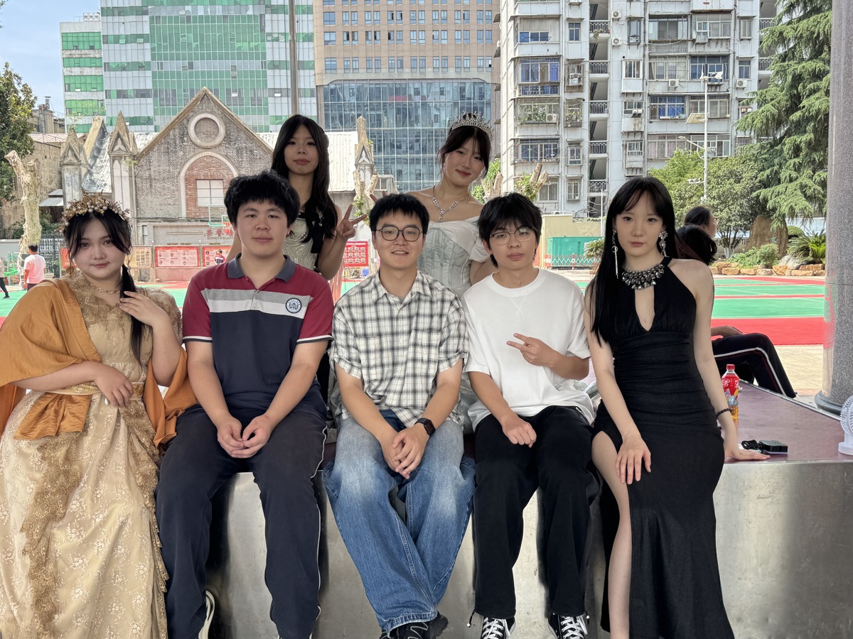 e6d7eff851b7de704e39bcc6bee7097f.jpg e6d7eff851b7de704e39bcc6bee7097f.jpg