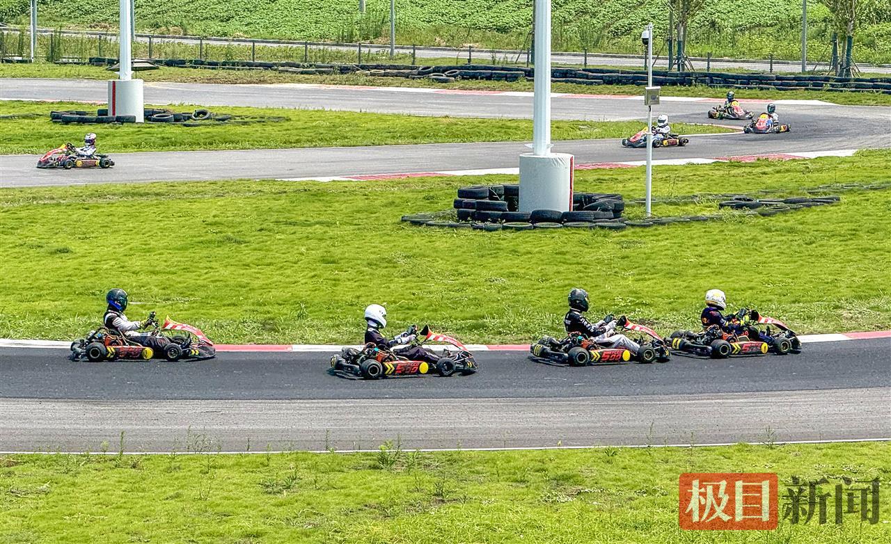 比赛现场 。.jpg