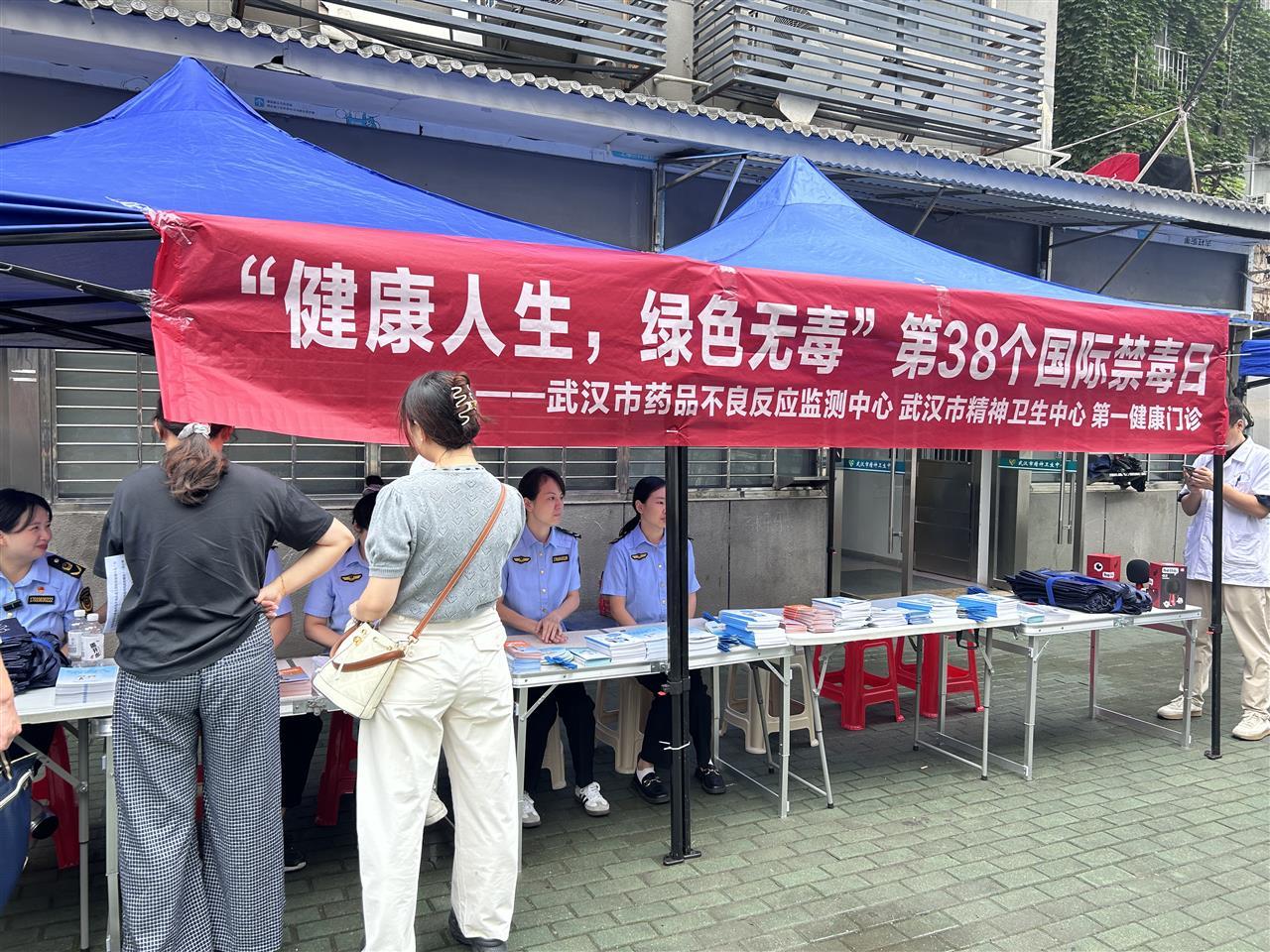 IMG_2842.JPG IMG_2842.JPG