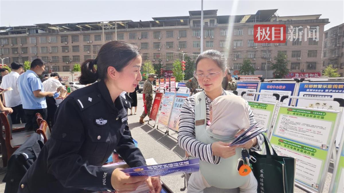 926C1C0310DEB7E066F8CF3D020CB76F.png 926C1C0310DEB7E066F8CF3D020CB76F.png