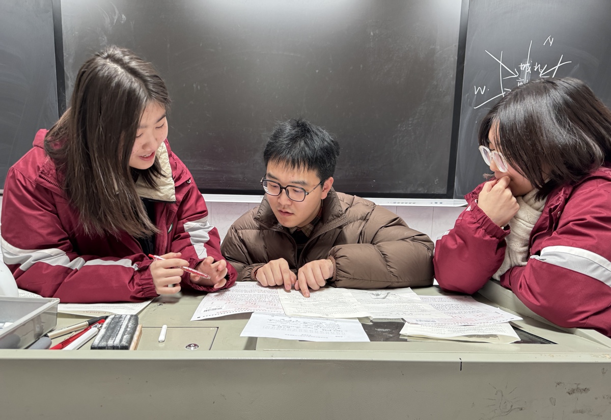 fe47a7533f4ab28f2ef32396a0f784a1.jpg fe47a7533f4ab28f2ef32396a0f784a1.jpg