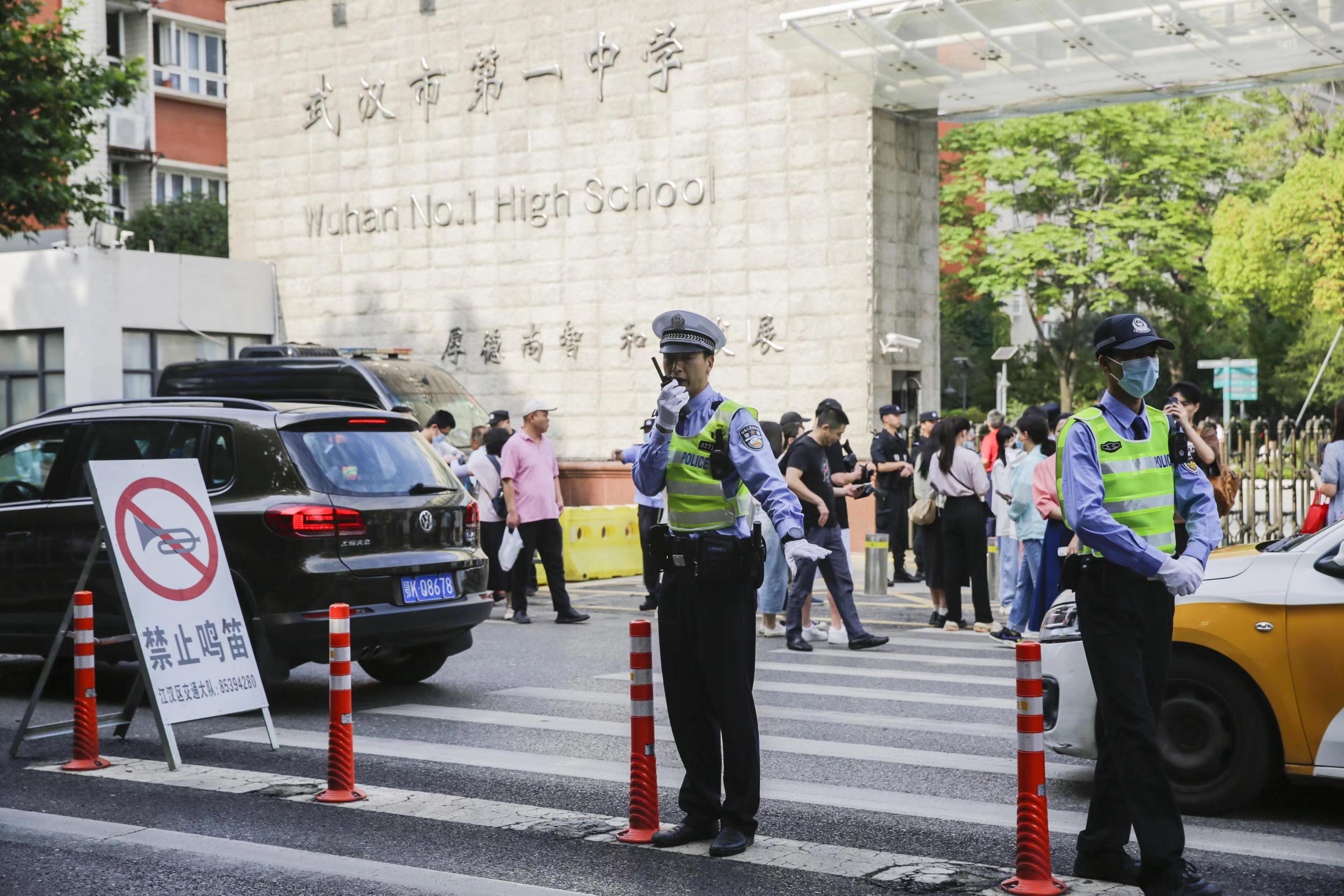 交通压力将明显上升,如中心城区的二中,六中,汉铁高中,实验学校,三中