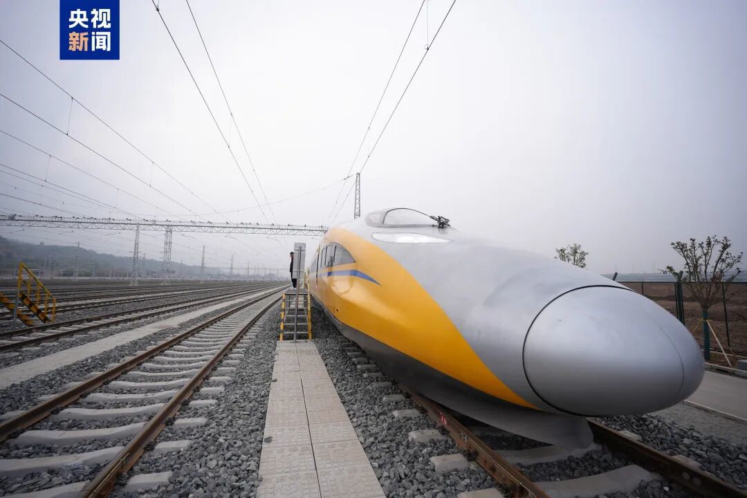 高铁2.jpg
