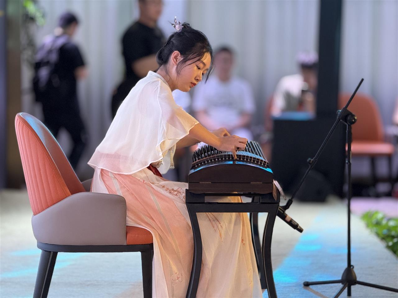 石刘昕古筝独奏《盛世国乐》.jpg