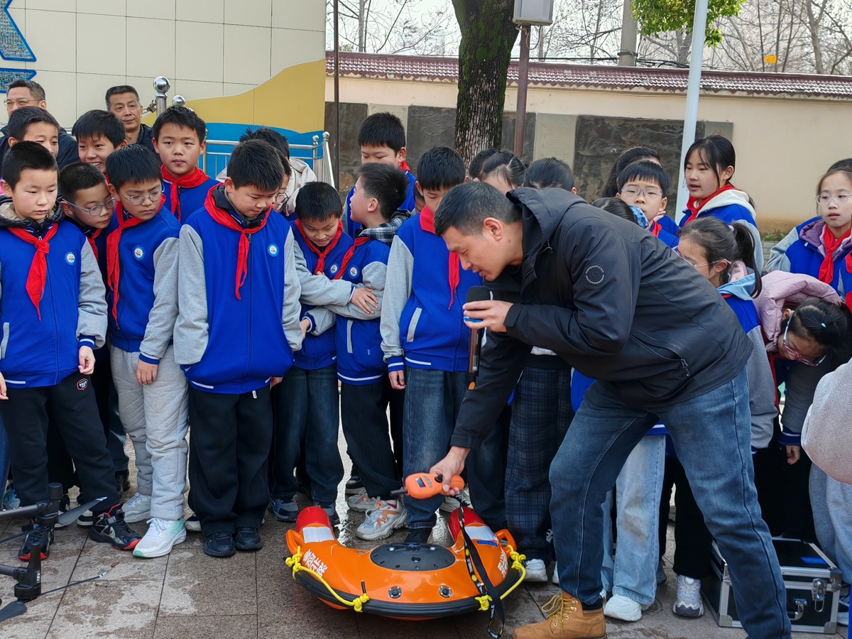 a85c8b4a166e912b65d66e3dff9882a8.jpg a85c8b4a166e912b65d66e3dff9882a8.jpg