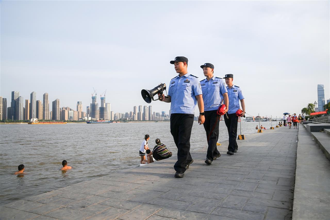 微信图片_20251024144639.jpg 微信图片_20251024144639.jpg