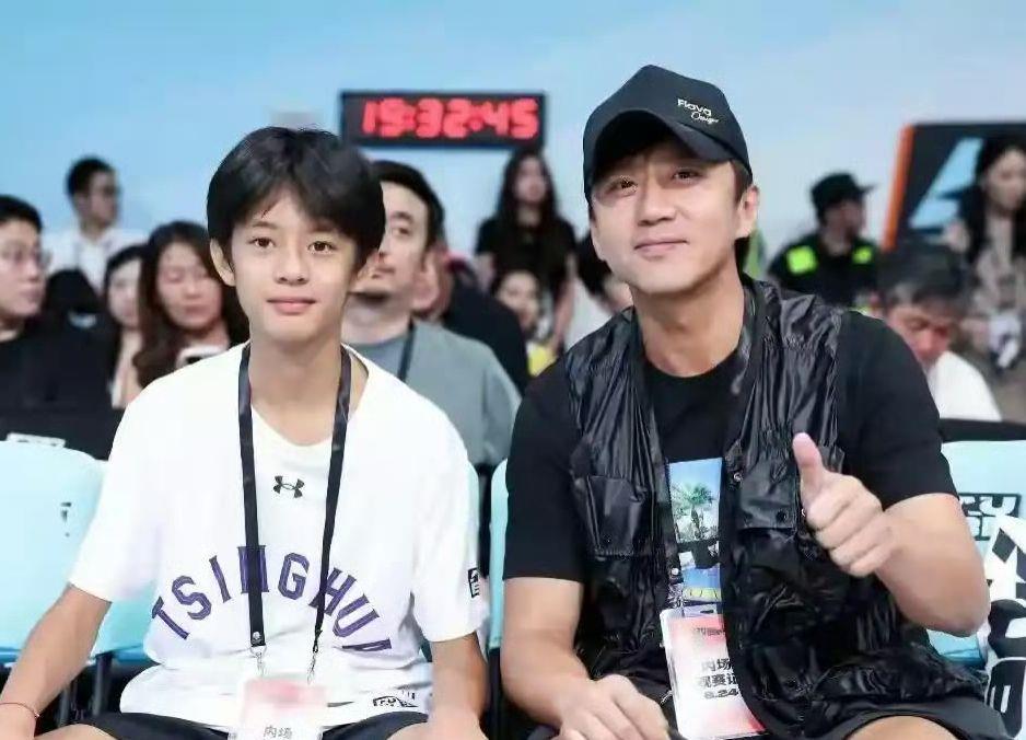 孙俪发文为14岁儿子庆生，邓超边看边哭，“看一半看不清了”