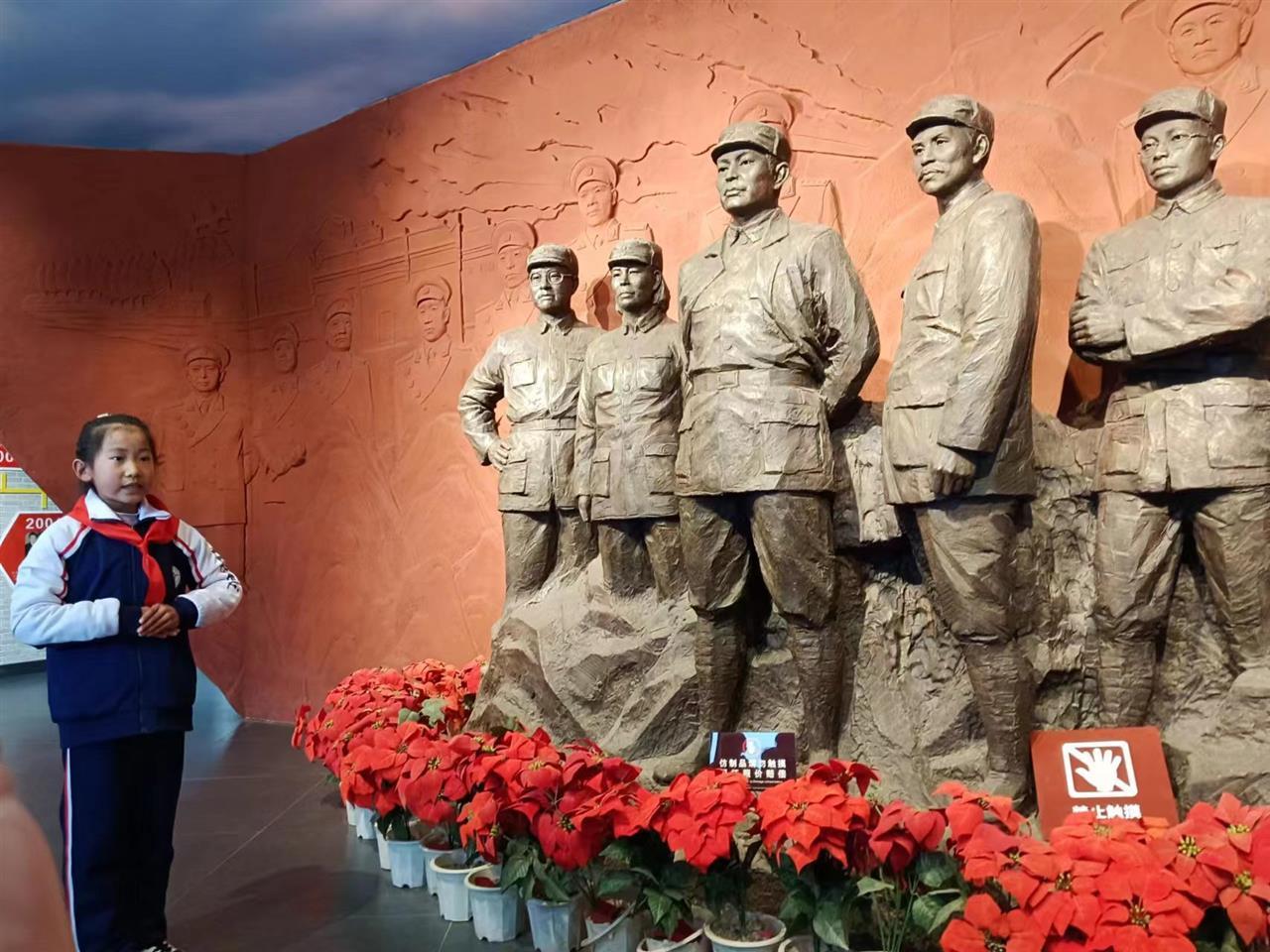 微信图片_20251013155314_460_15.jpg 微信图片_20251013155314_460_15.jpg