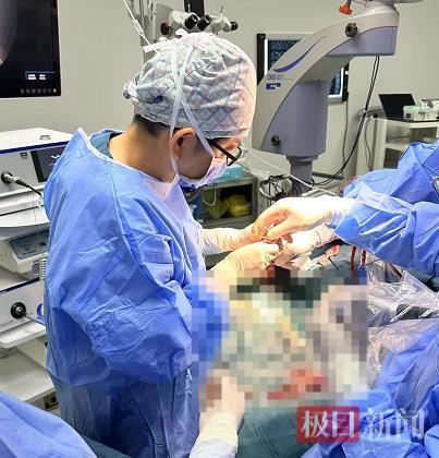 两省专家联手完成高难度手术.png