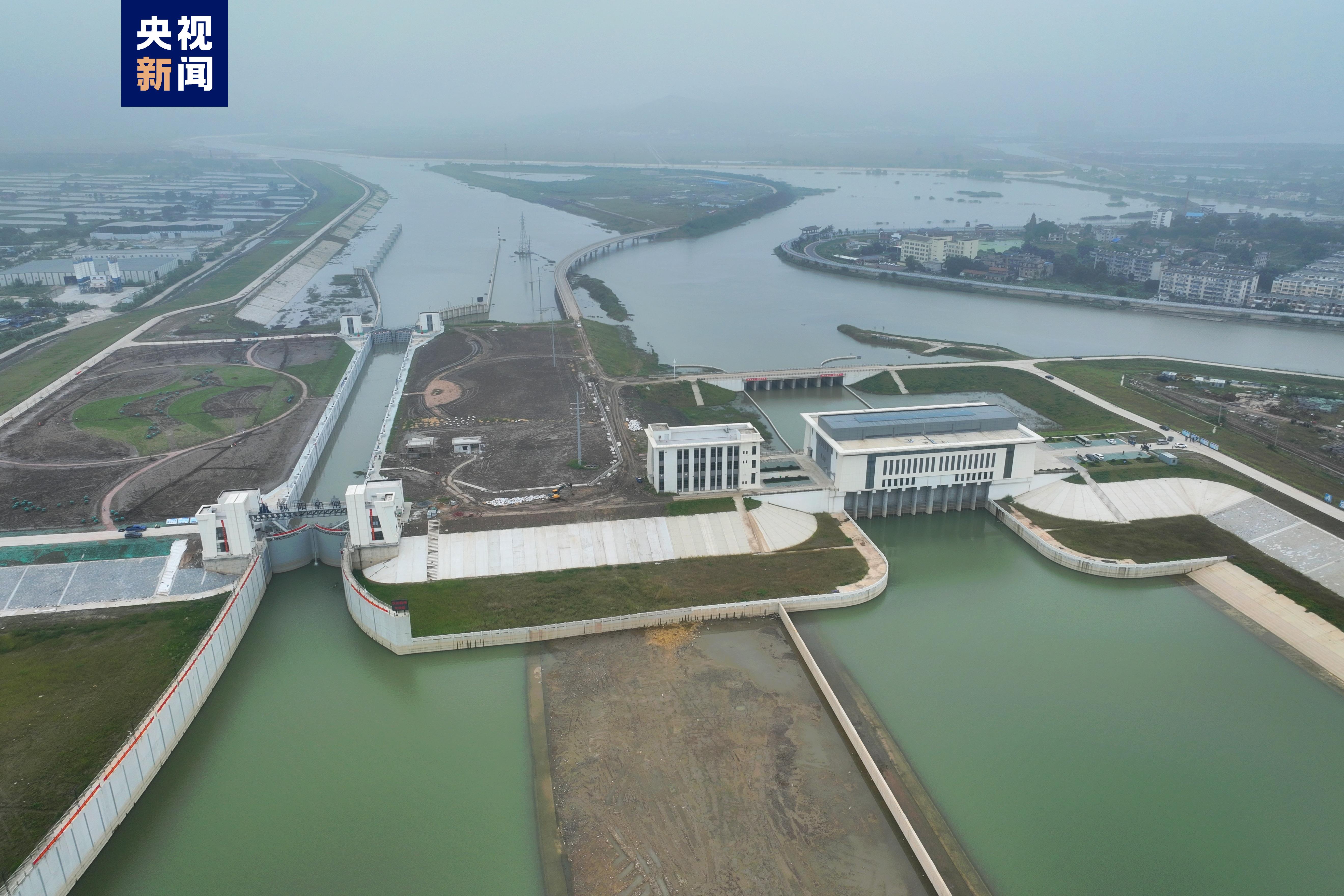 引江济淮今日试调水 3000万立方米长江水北上淮河 | 极目新闻