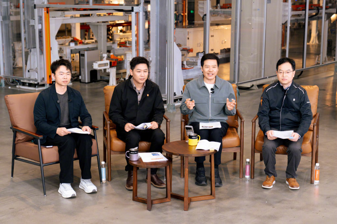 001Un9Srly1iapgszi4rpj66hy4bz4r002 (1).jpg