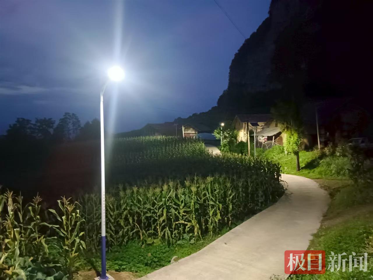 巴东1.jpg 巴东1.jpg
