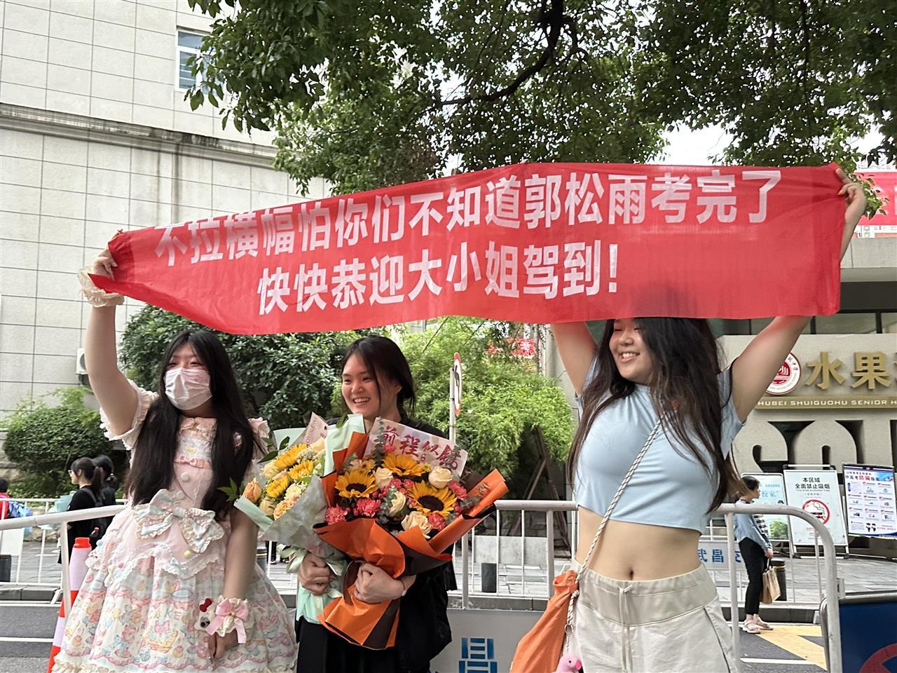 4b1fb5fbe415f101844097ec1b2403b.jpg 4b1fb5fbe415f101844097ec1b2403b.jpg