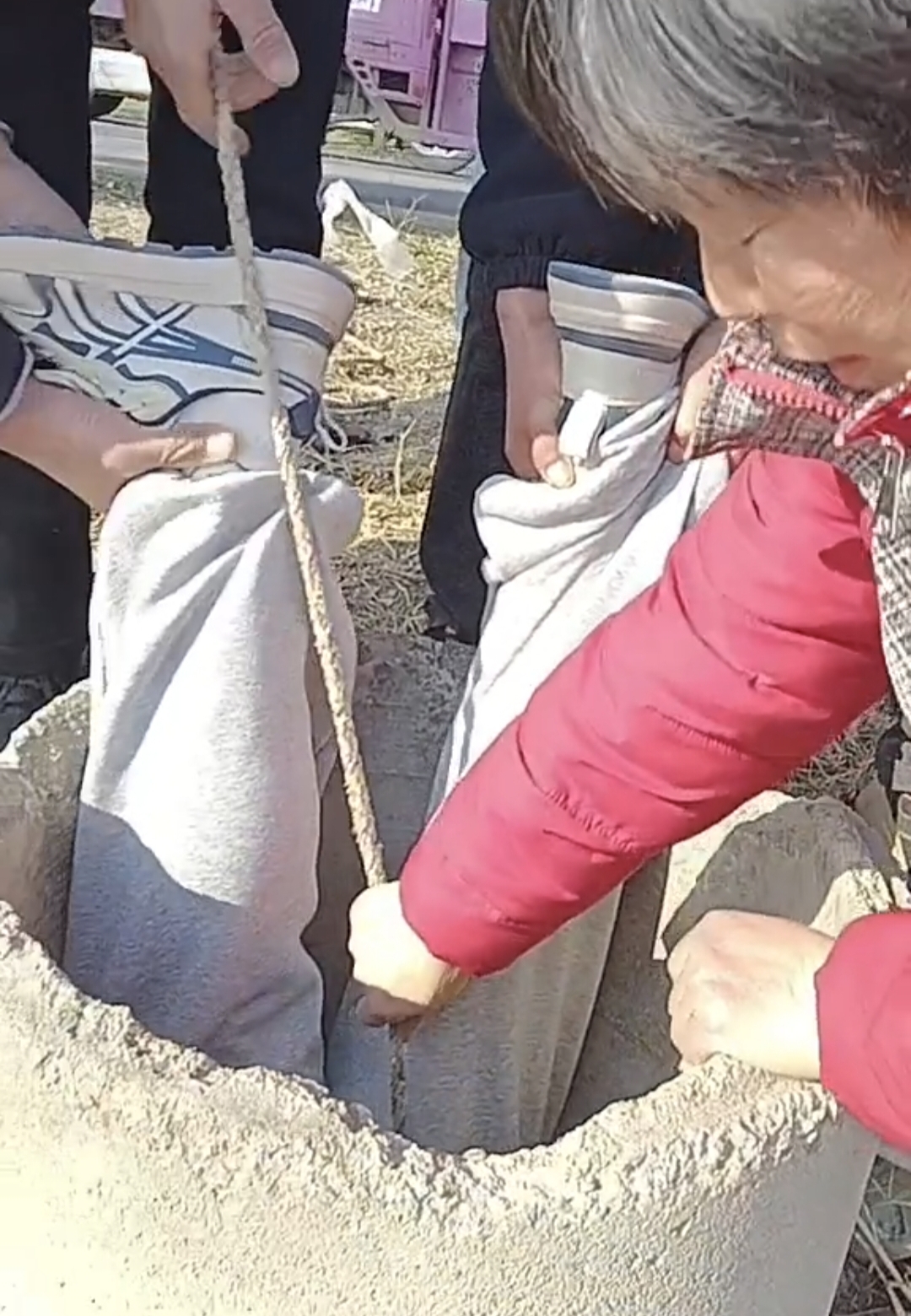 5DF1A2B27AE6D33F77E03FB9F65373F6.jpg 5DF1A2B27AE6D33F77E03FB9F65373F6.jpg