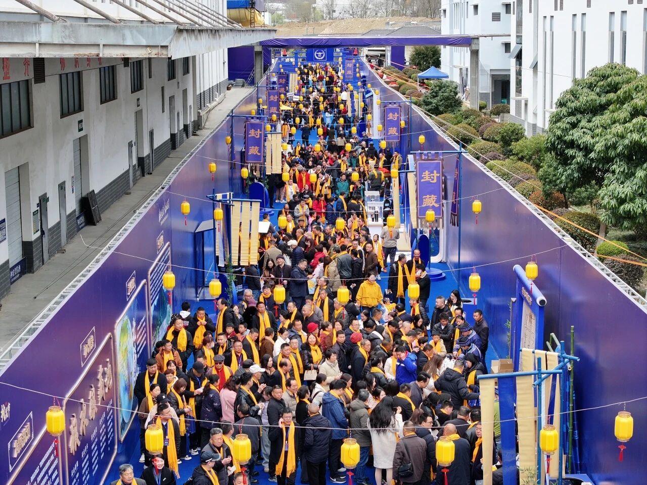 35d84e4af0ef91def059b4261b70ef47.jpg 35d84e4af0ef91def059b4261b70ef47.jpg